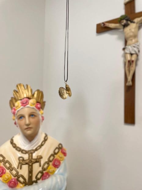 RELICÁRIO DOURADO - Imagem 10